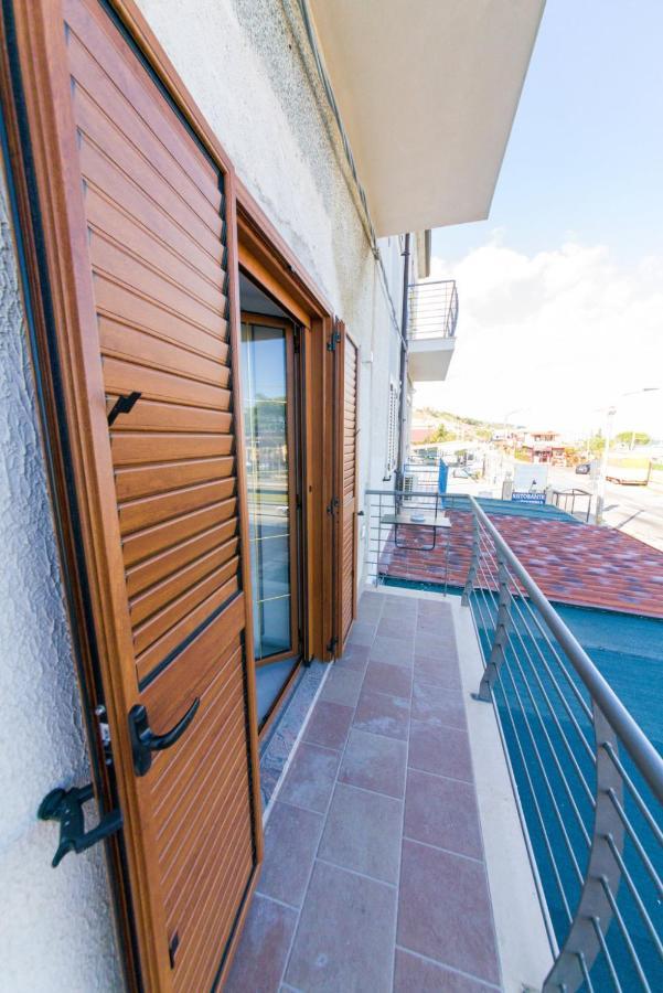 Affittacamere Borgata Marina Roseto Capo Spulico Exterior photo
